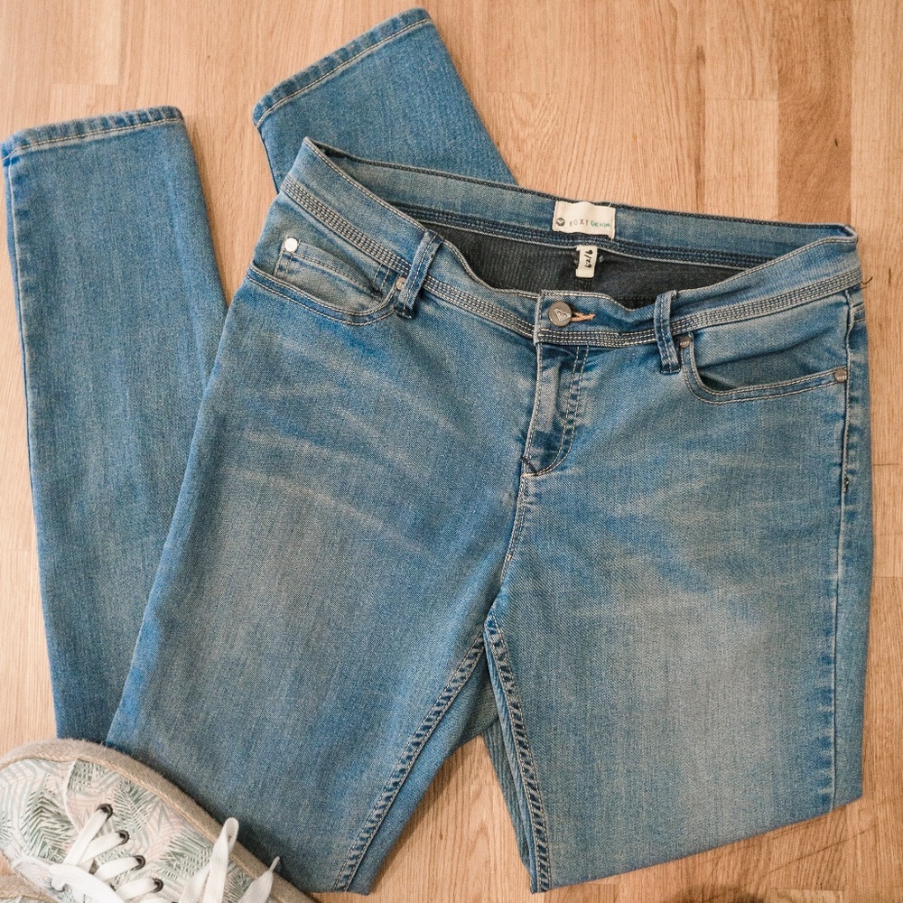 Roxy Denim Light Wash Jeans Size 29 / Size 9